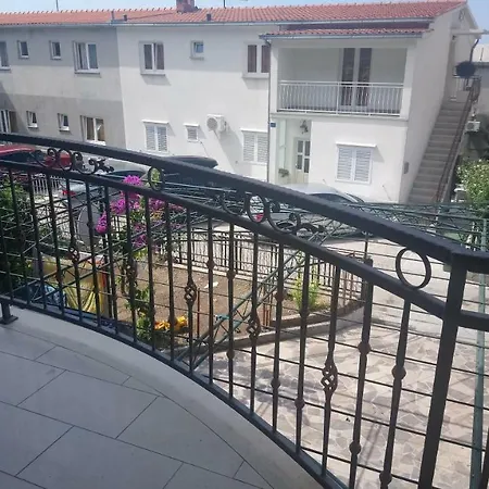 Five Gæstehus Makarska